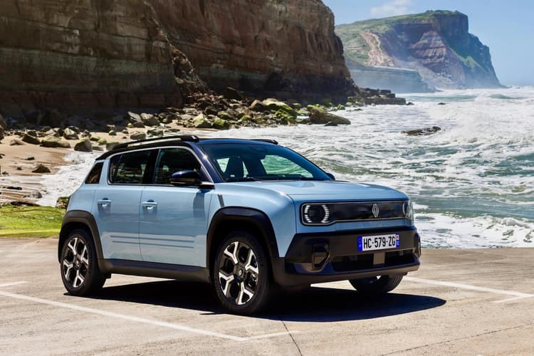 Första åkturen: Renault 4 E-Tech Electric är en elbil med både charm och historia