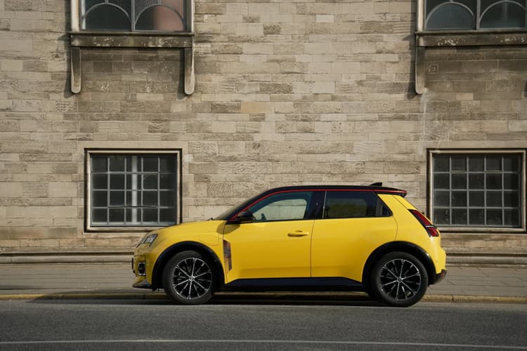 Test: Renault 5 E-Tech Electric är den klart bästa elektriska minibilen